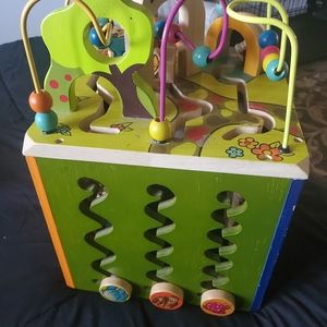 Zany Zoo Activity Cube